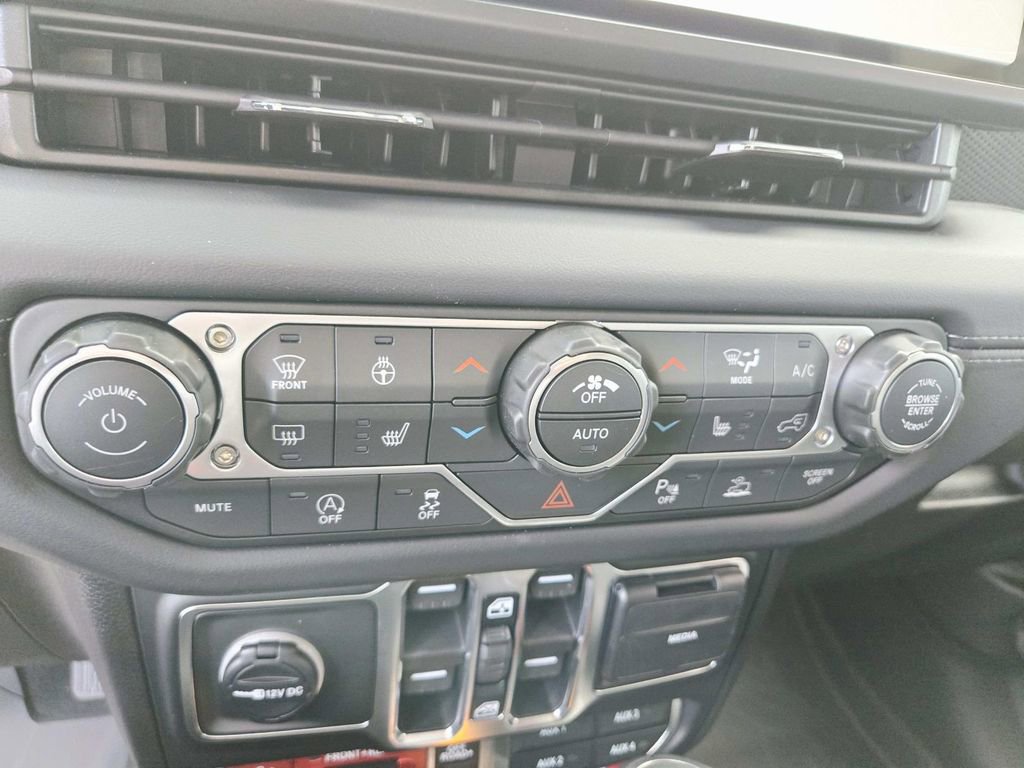 New 2026 Jeep Gladiator Rubicon AWD/4WD image 29