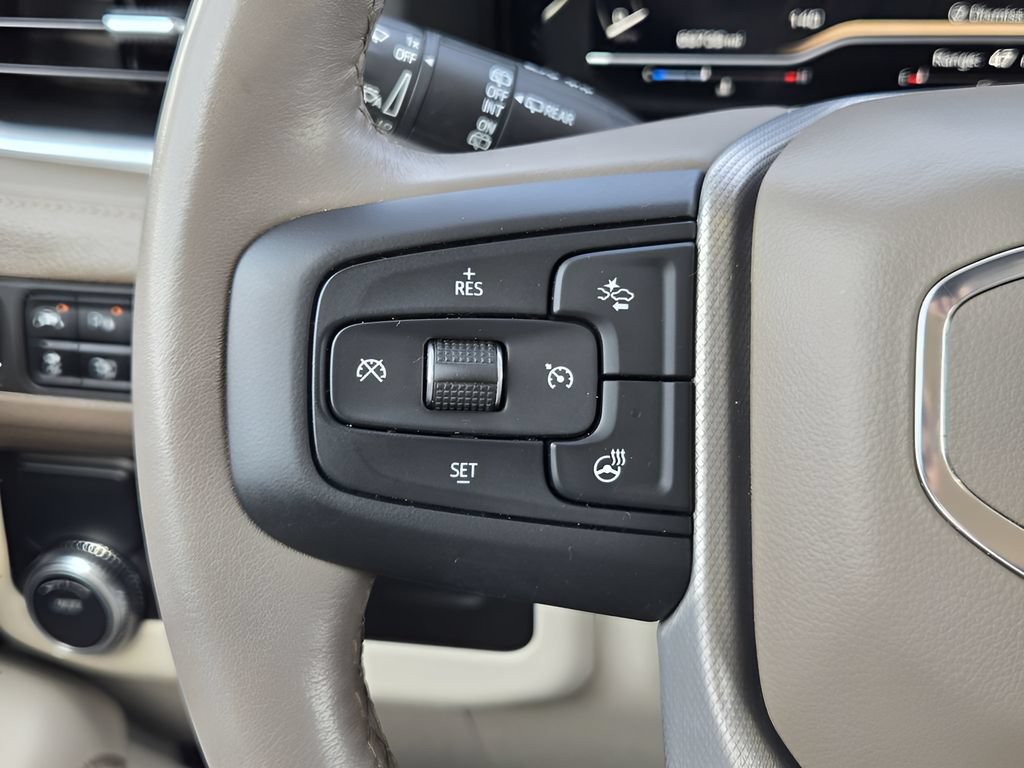Used 2022 GMC Yukon XL Denali RWD image 24