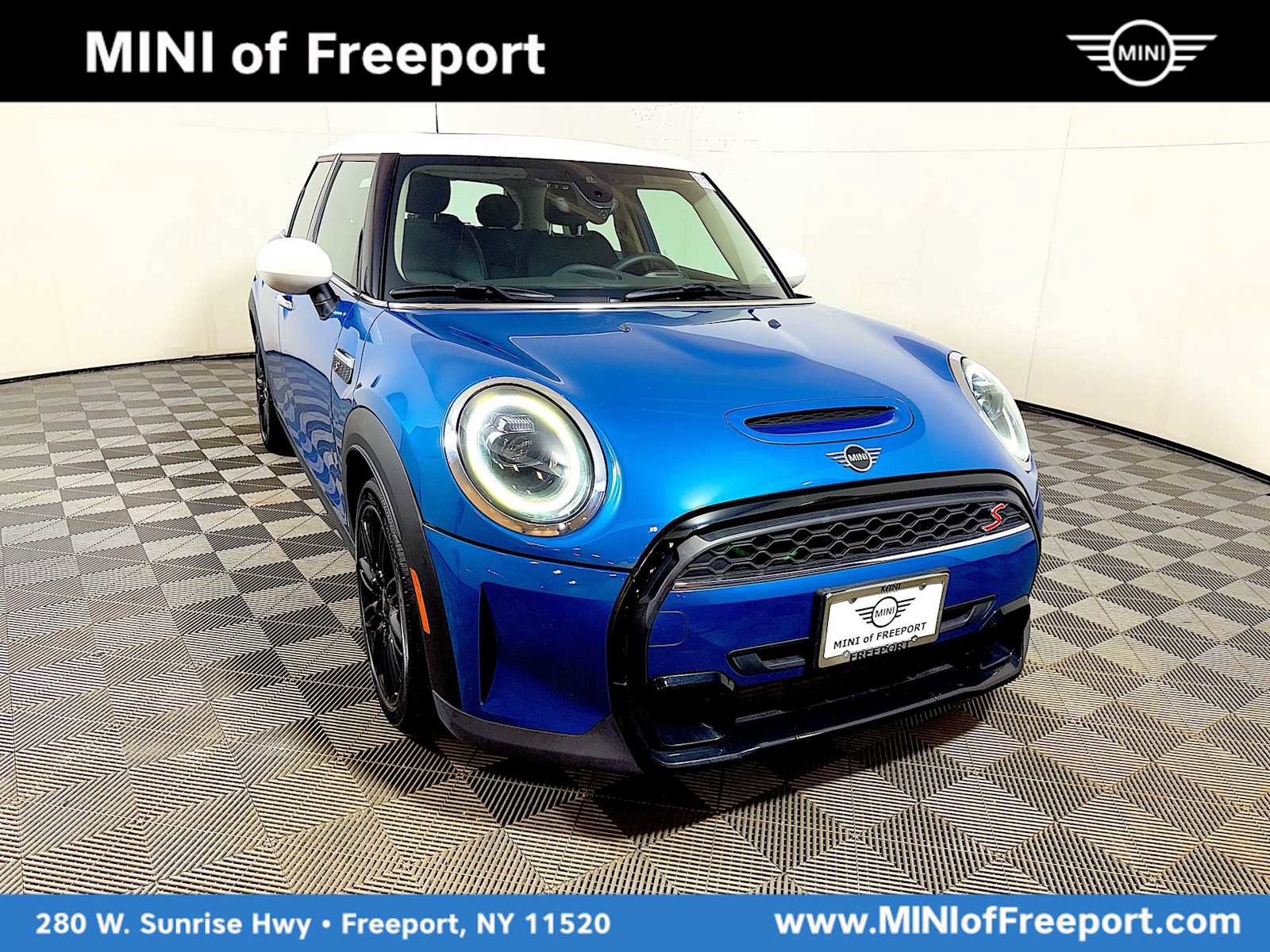 Used 2023 MINI Cooper S image 1