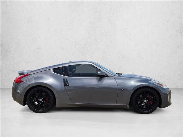 Used 2016 Nissan 370Z Coupe RWD image 5