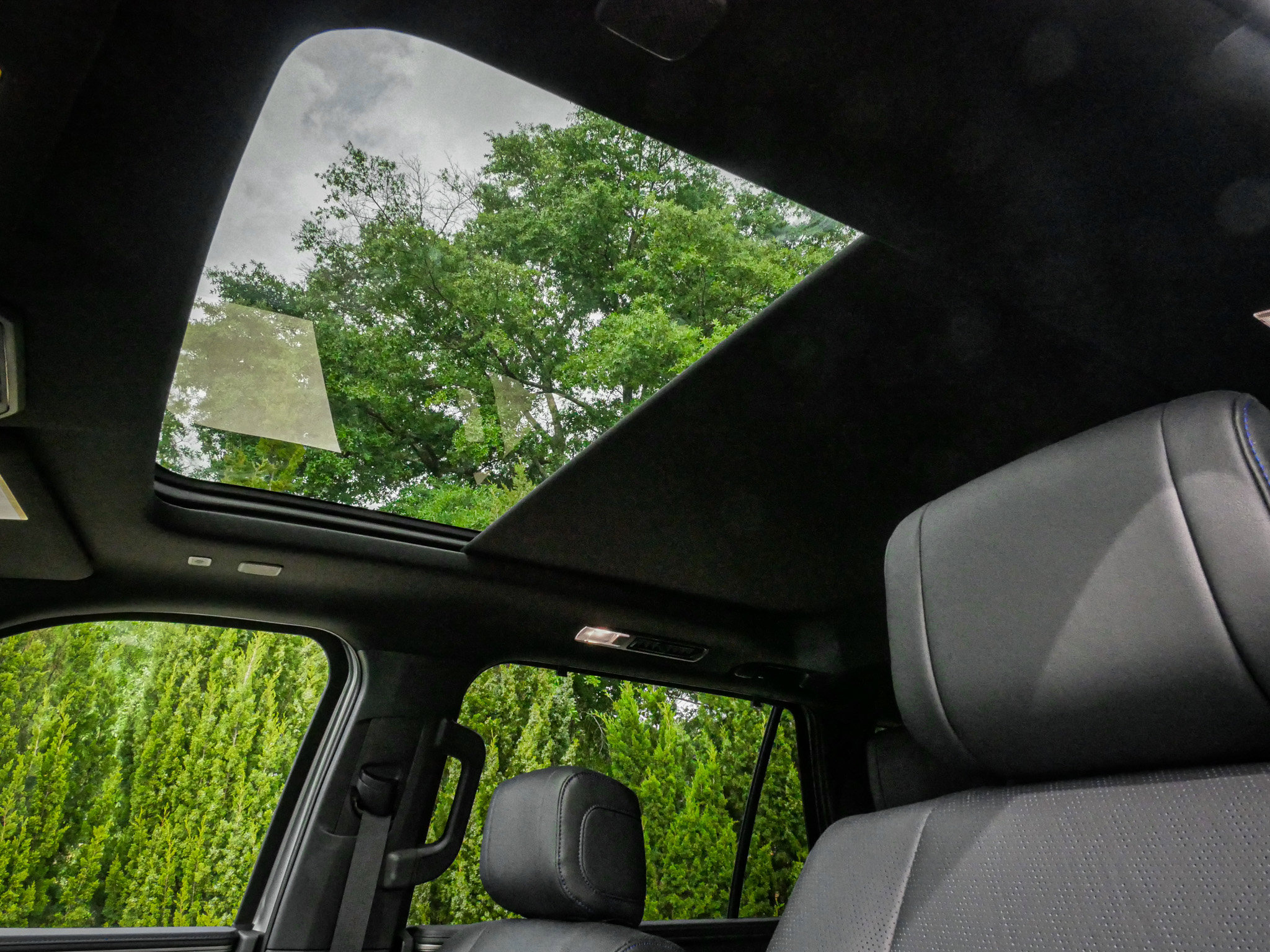 Used 2026 Toyota Sequoia Platinum AWD/4WD image 28
