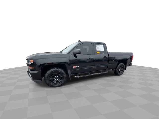 Used 2016 Chevrolet Silverado 1500 LT w/ Midnight Edition AWD/4WD image 4
