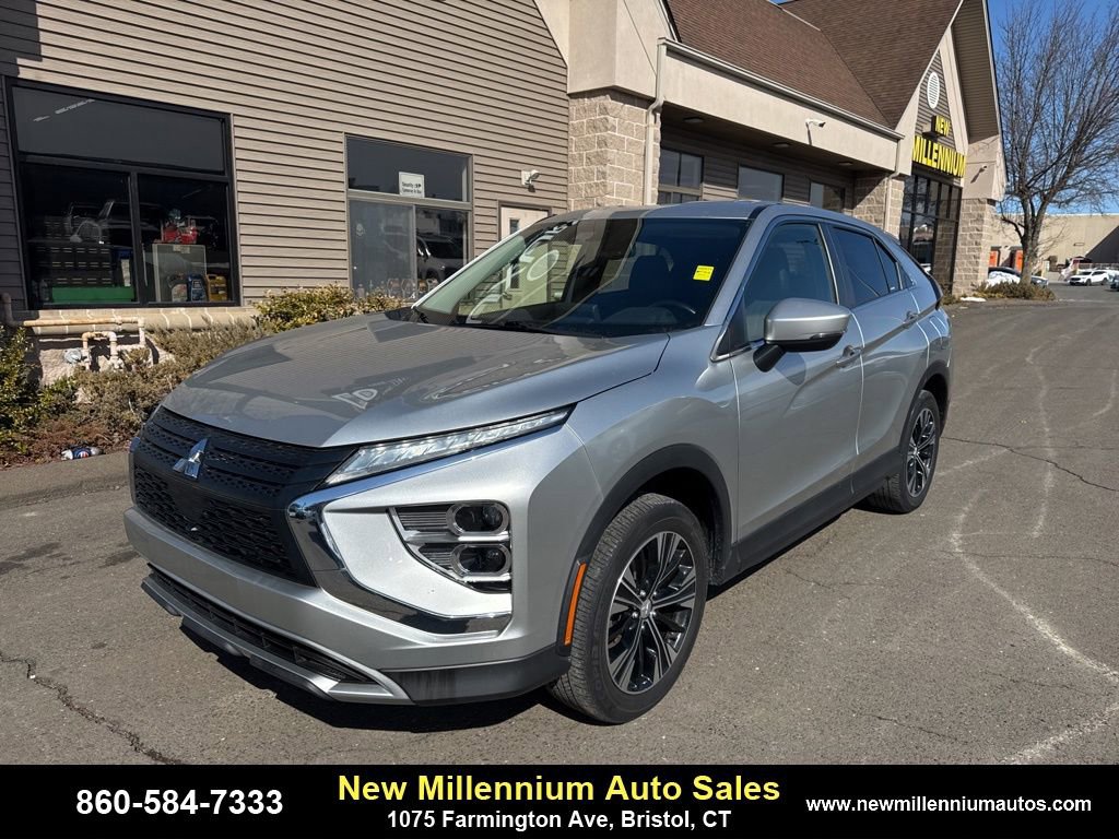 Used 2022 Mitsubishi Eclipse Cross SE image 3