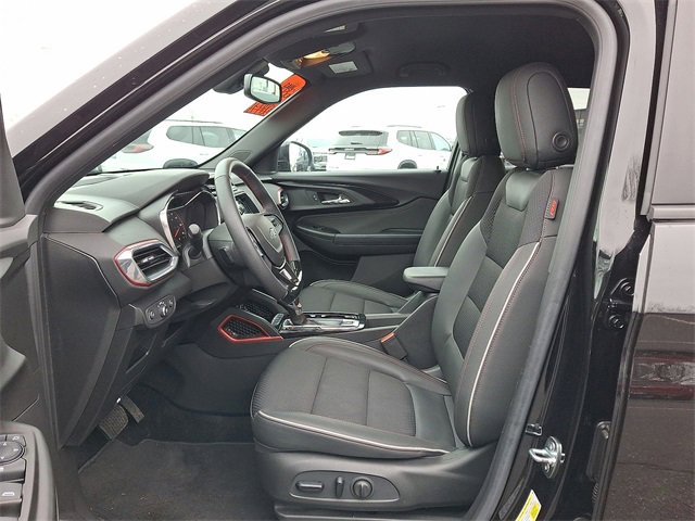 Used 2023 Chevrolet TrailBlazer RS w/ Convenience Package image 18