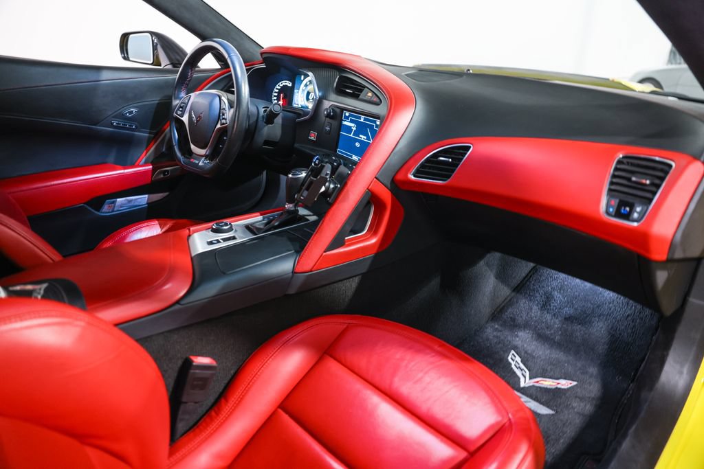 Used 2016 Chevrolet Corvette Z06 w/ 3LZ Preferred Equipment Group RWD image 32