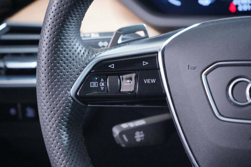 Used 2023 Audi e-tron GT Premium Plus AWD/4WD image 12