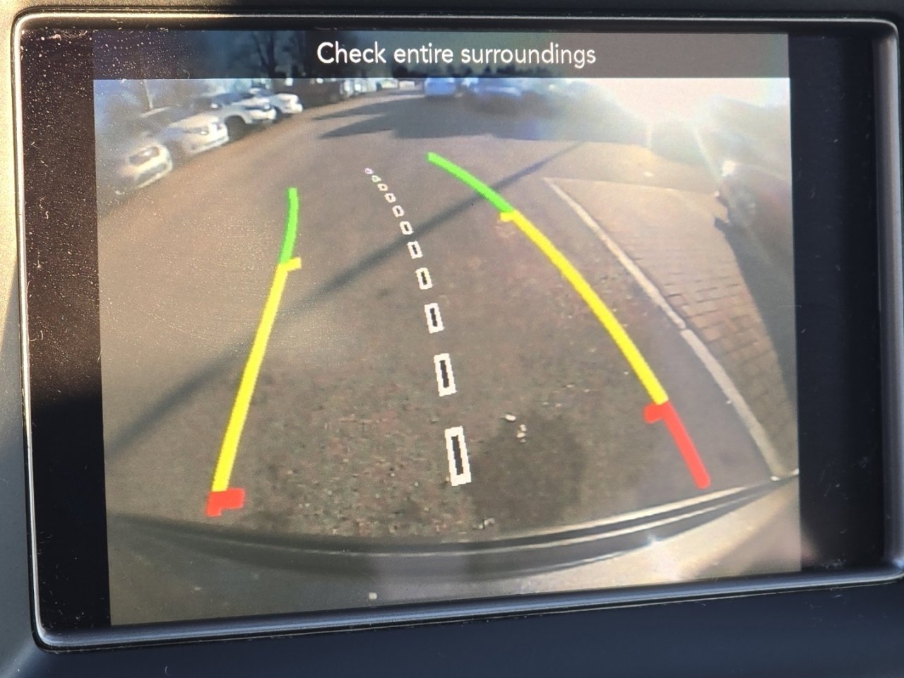 Used 2021 Jeep Grand Cherokee Laredo image 6