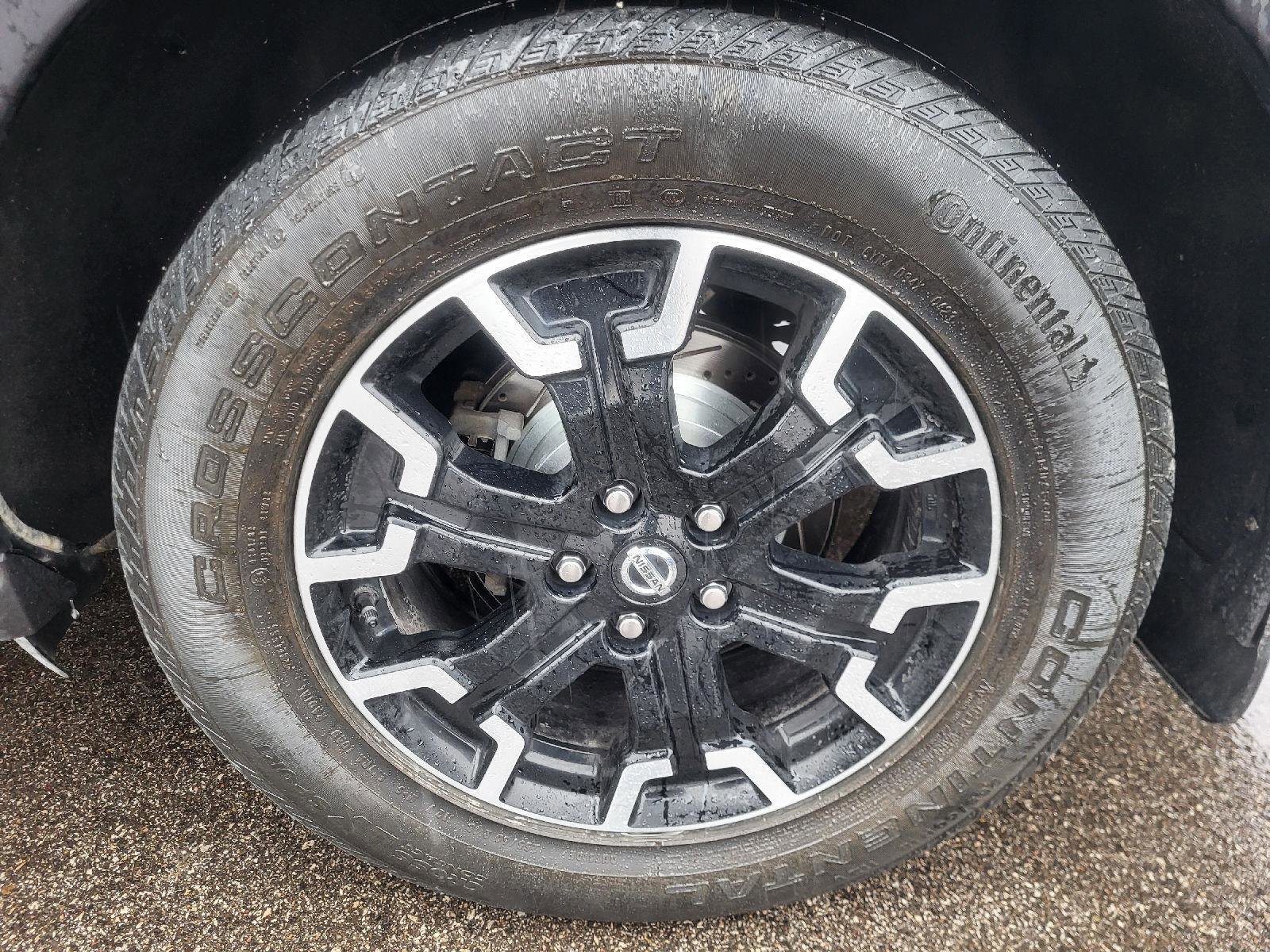 Used 2020 Nissan Pathfinder SL image 16