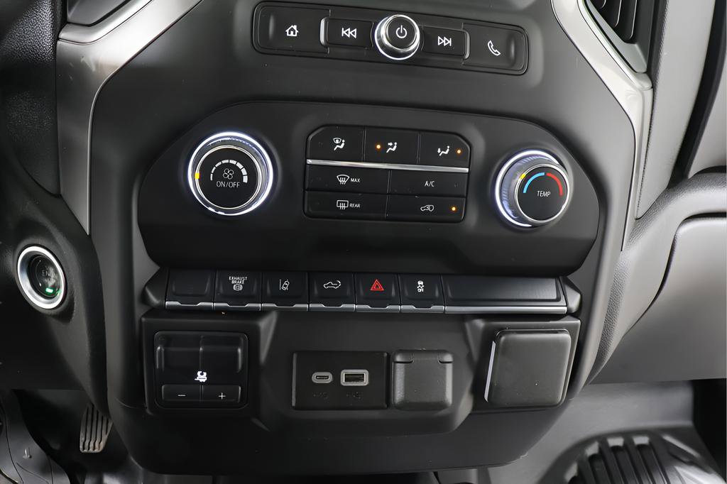 Used 2025 Chevrolet Silverado 3500 W/T AWD/4WD image 10