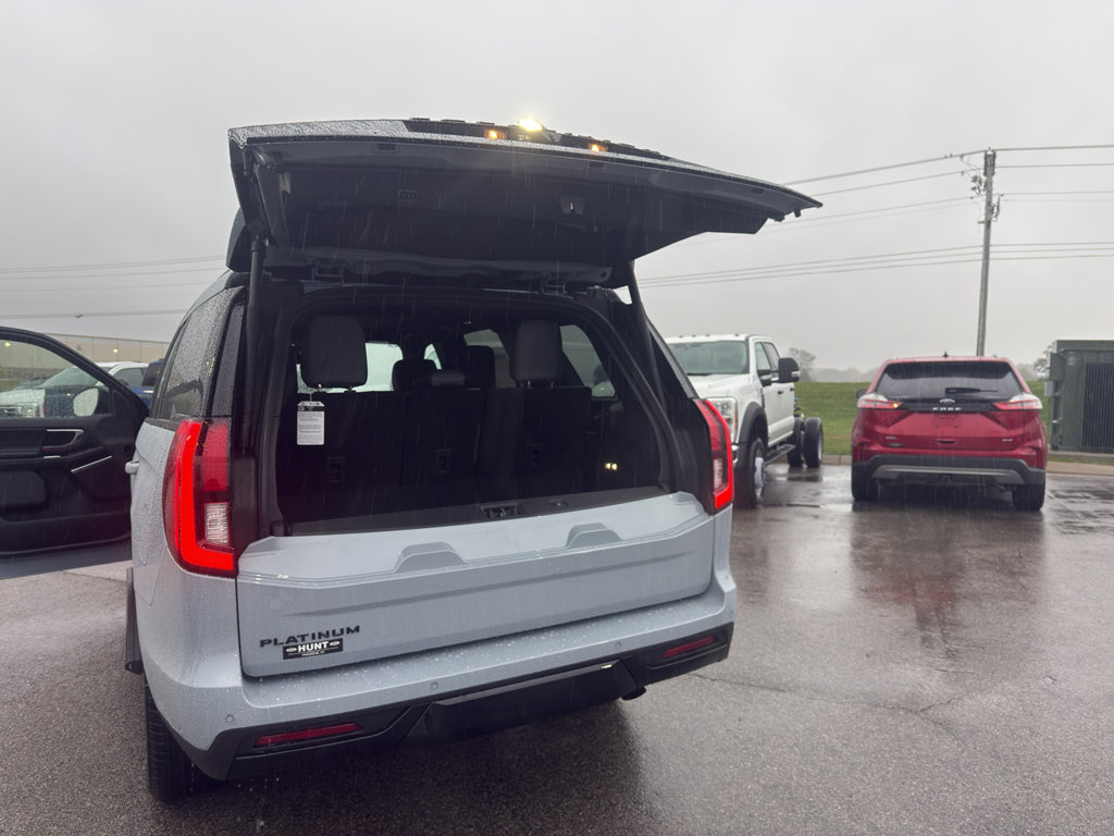 New 2025 Ford Expedition Platinum w/ Stealth Performance Package image 19