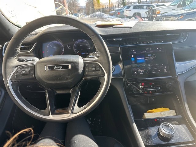 Used 2023 Jeep Grand Cherokee Altitude image 7