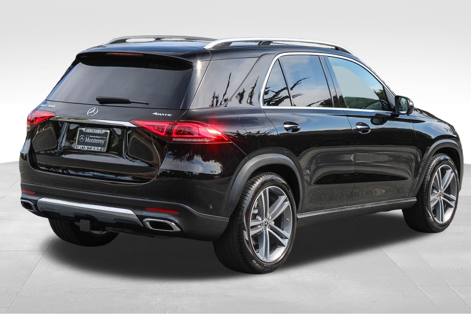 Certified 2021 Mercedes-Benz GLE 350 4MATIC w/ Premium Package image 10