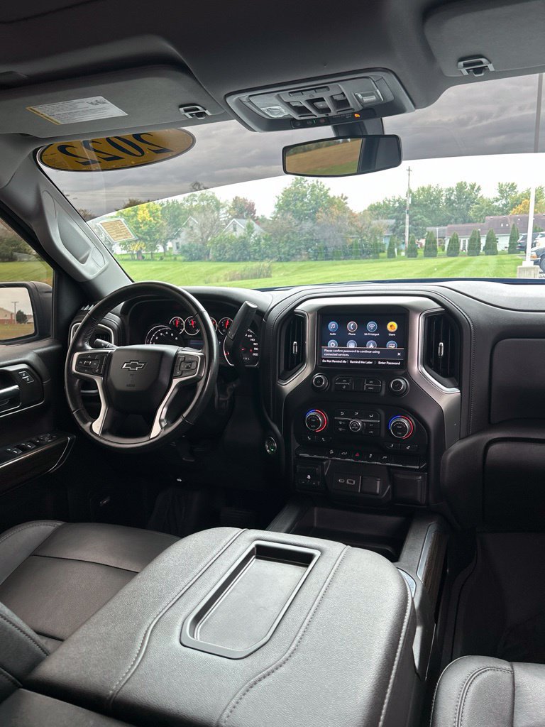 Used 2022 Chevrolet Silverado 1500 LT Trail Boss w/ Convenience Package II AWD/4WD image 32