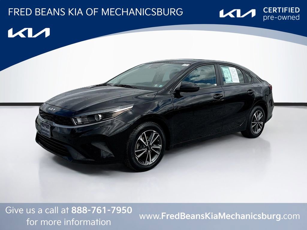 Certified 2023 Kia Forte LXS FWD image 3