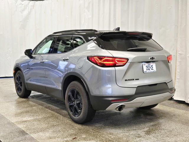 Used 2025 Chevrolet Blazer LT w/ Midnight/Sport Edition image 3