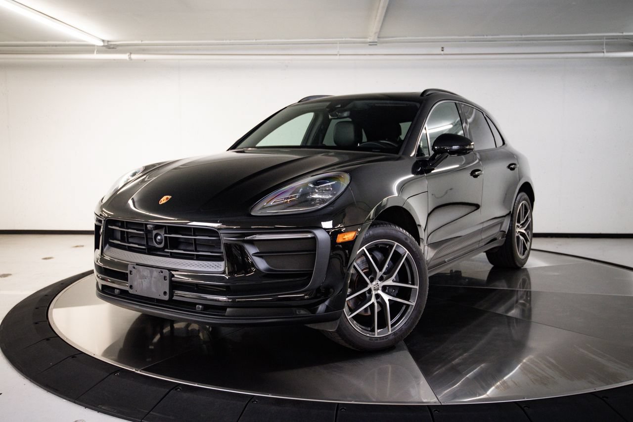 Certified 2024 Porsche Macan AWD/4WD video 1