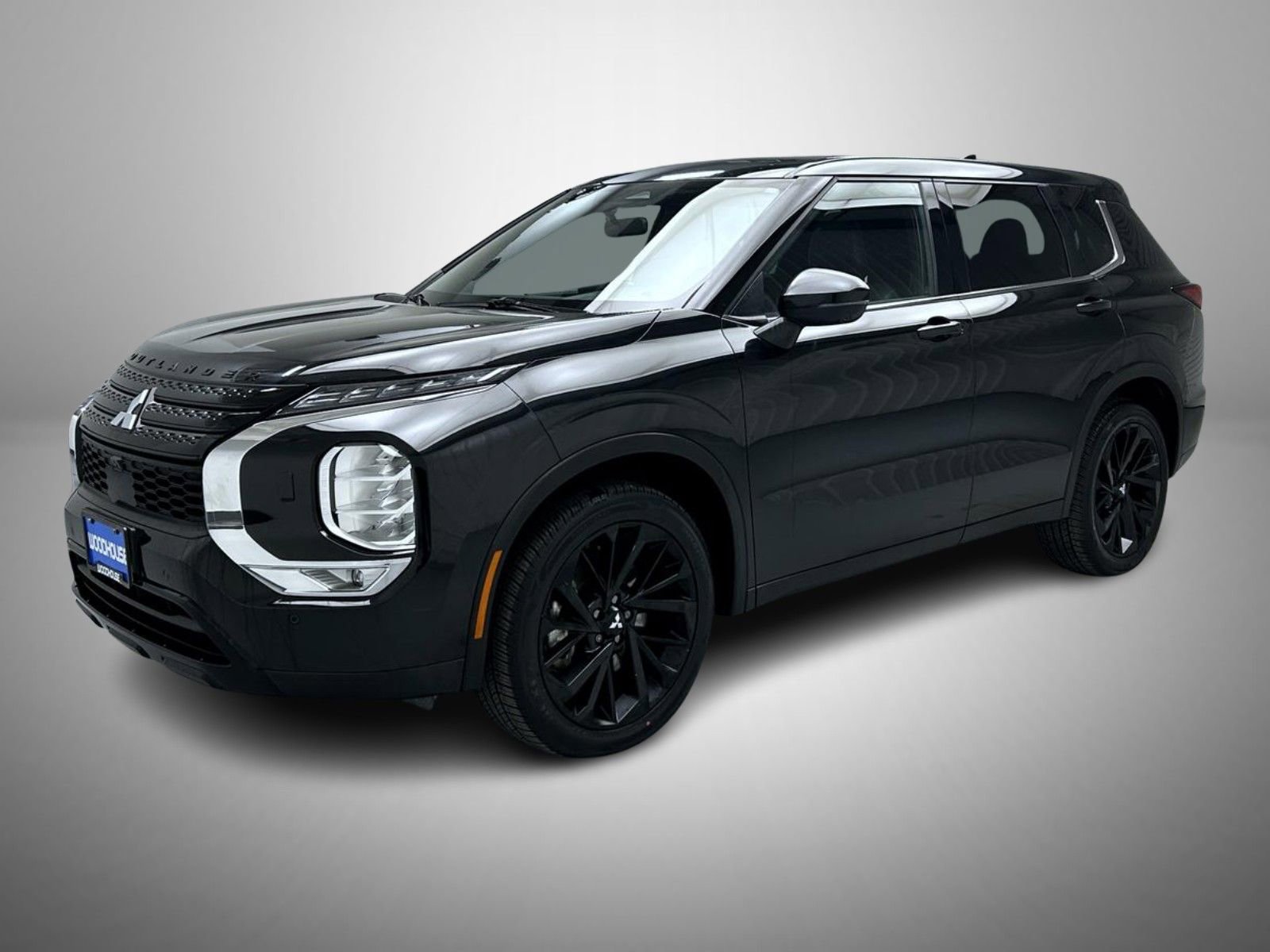 Used 2023 Mitsubishi Outlander SE Black Edition image 1