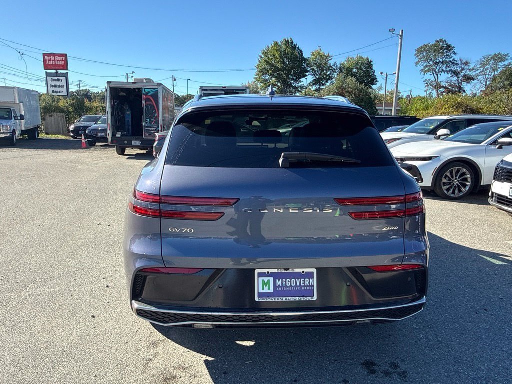 Used 2026 Genesis GV70 2.5T Advanced AWD/4WD image 7