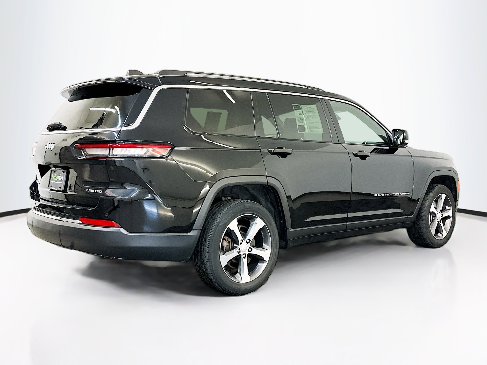 Used 2023 Jeep Grand Cherokee L Limited image 9