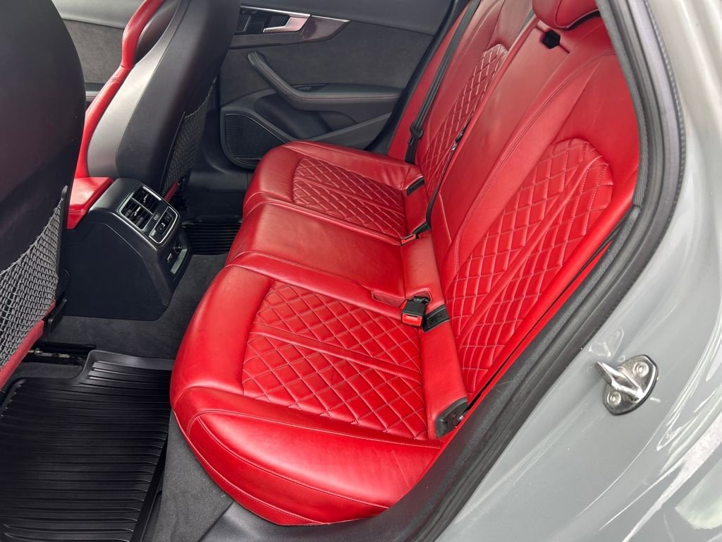 Used 2021 Audi S4 Premium Plus w/ Premium Plus Package image 25