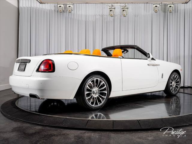 Used 2021 Rolls-Royce Dawn RWD image 14