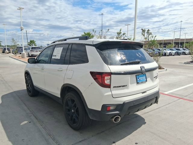 Used 2025 Honda Passport Black Edition image 4