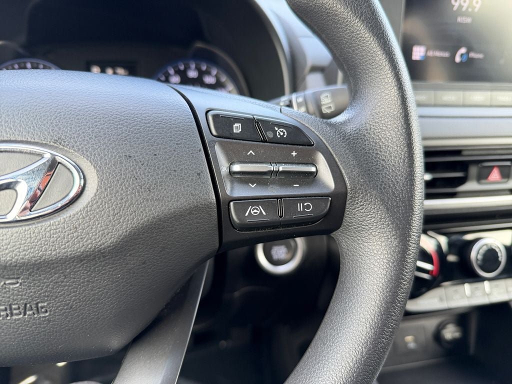Used 2023 Hyundai Kona SEL AWD/4WD image 16