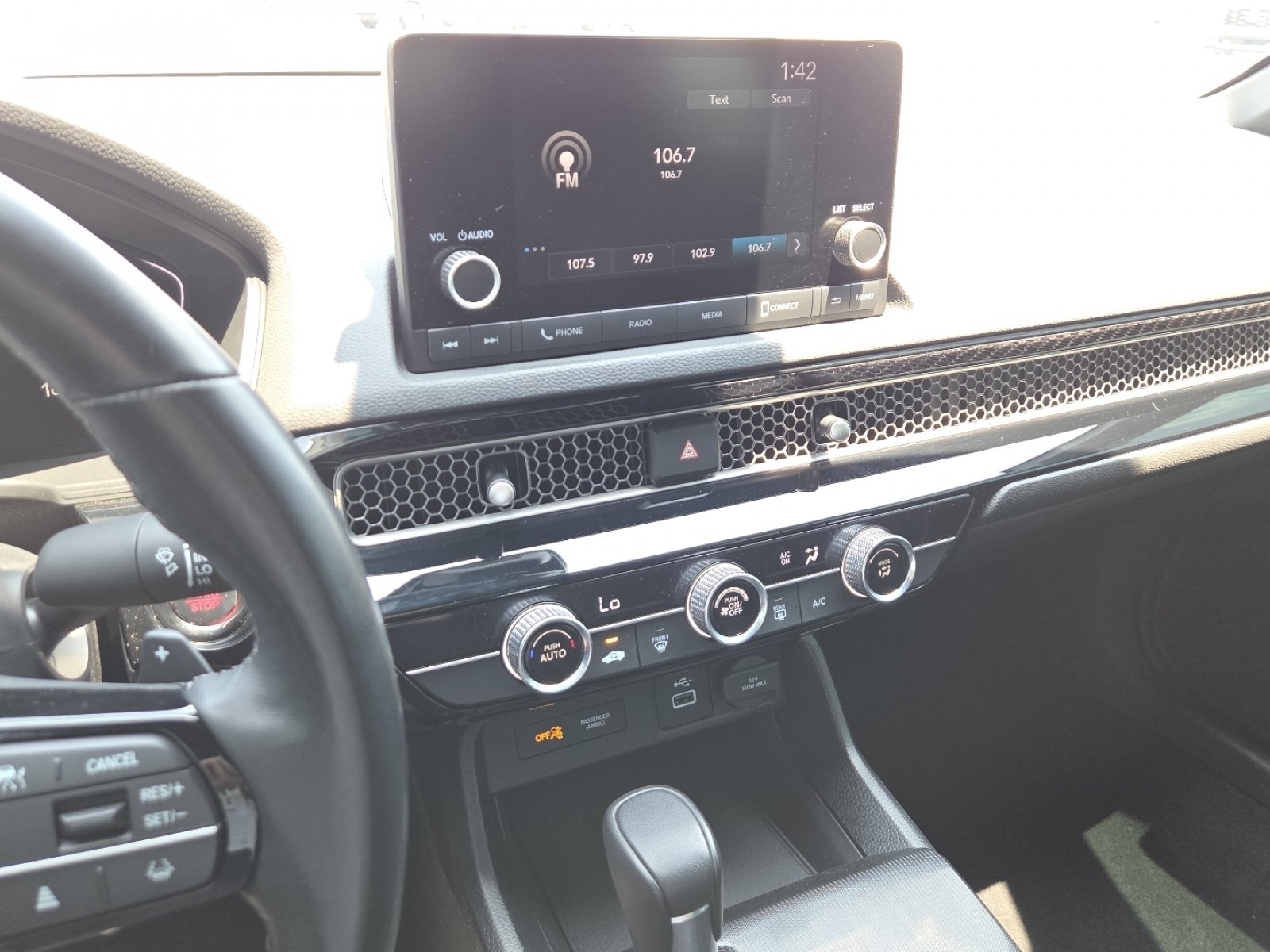Used 2024 Honda Civic Sport image 28
