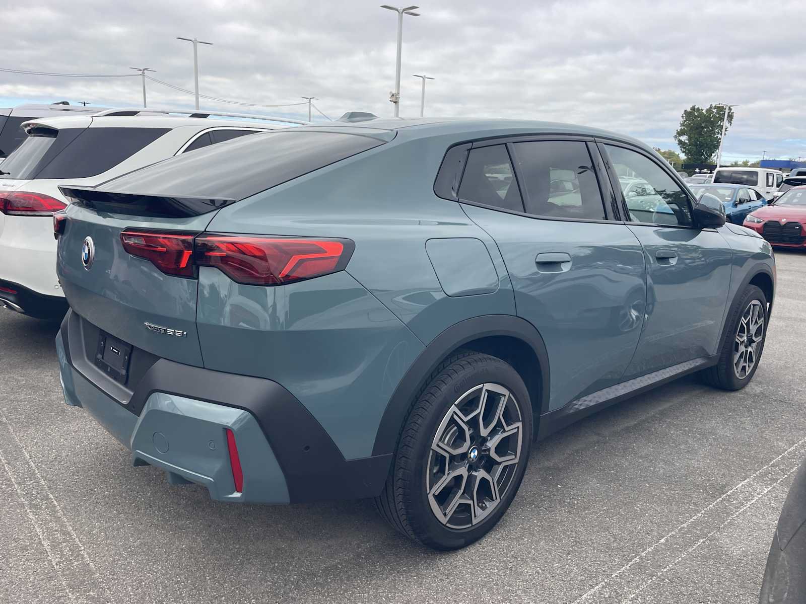 Used 2026 BMW X2 xDrive28i AWD/4WD image 6