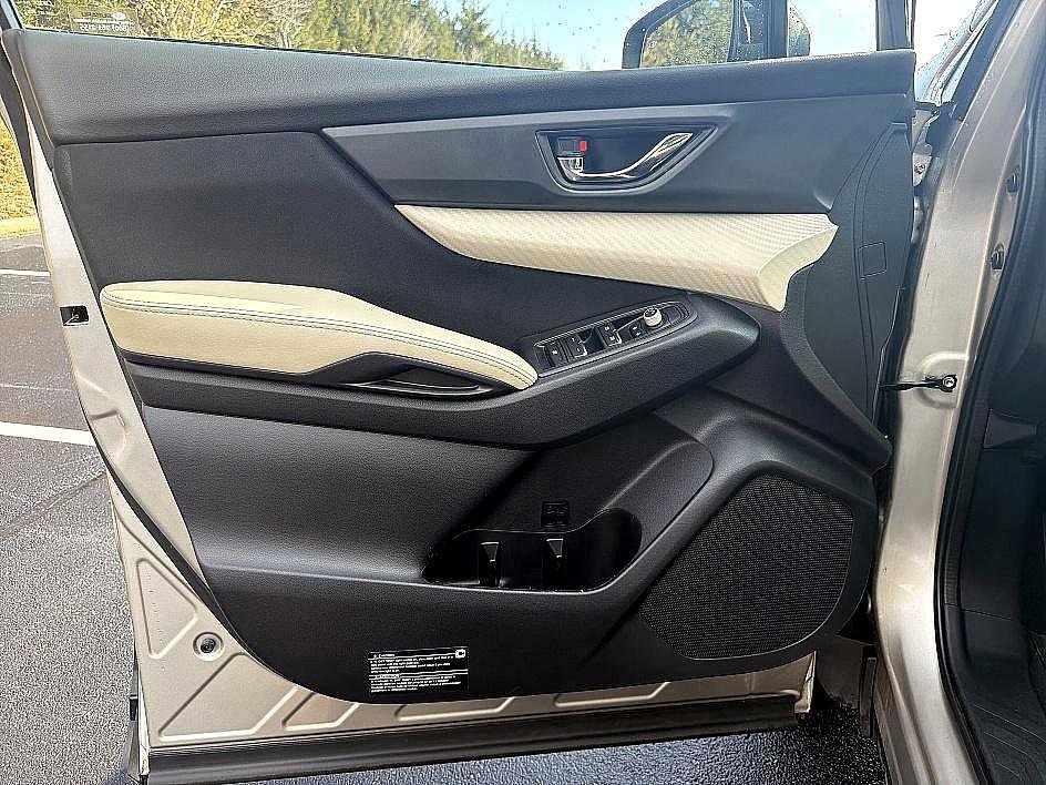 Used 2019 Subaru Ascent Premium w/ Popular Package #3 image 9