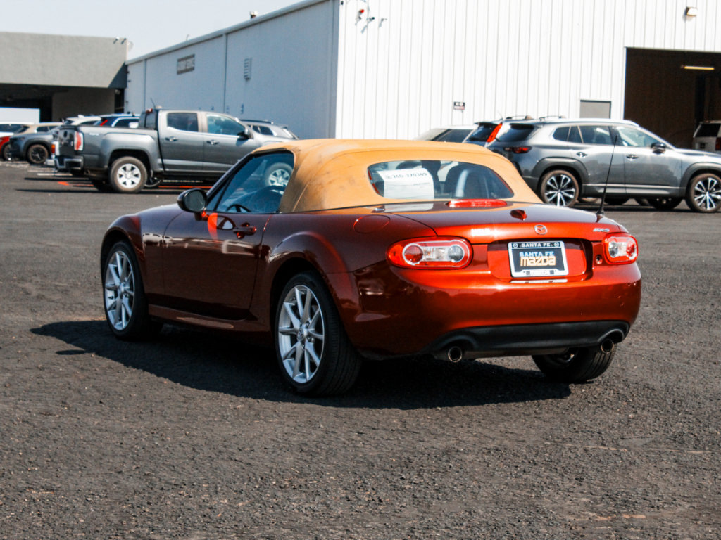Used 2010 MAZDA MX-5 Miata Grand Touring w/ Premium Pkg RWD image 7