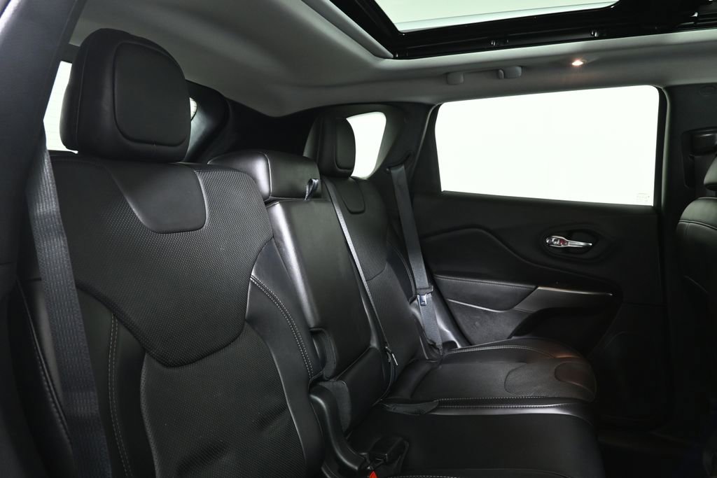 Used 2021 Jeep Cherokee Limited w/ Elite Package image 37