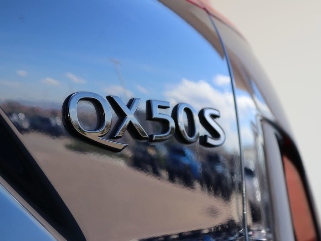 Certified 2025 INFINITI QX50 Sport image 29