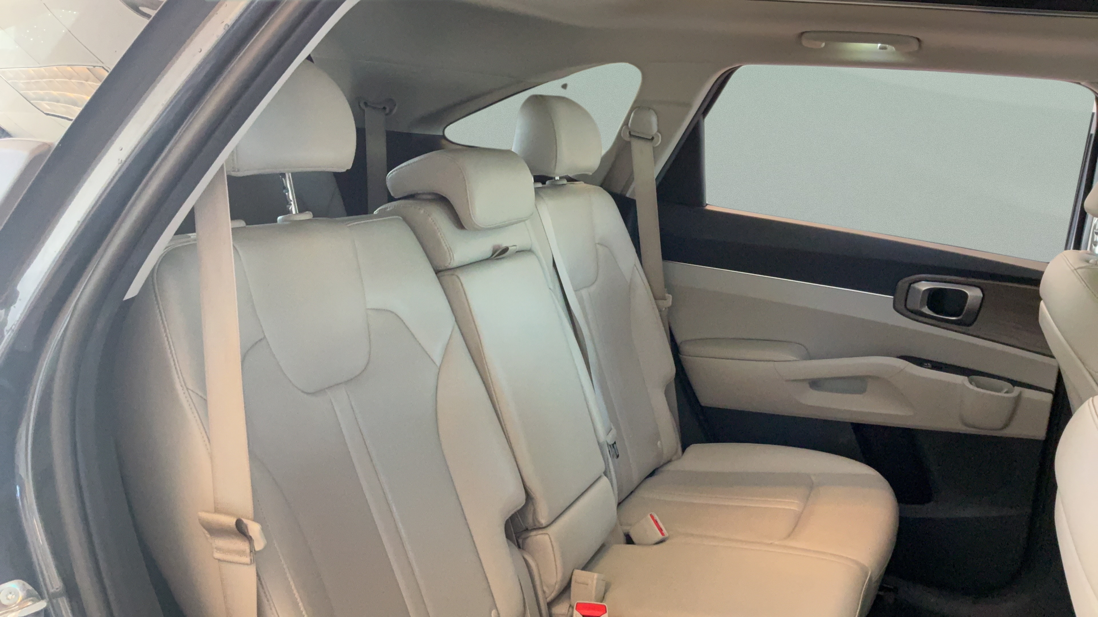 Used 2023 Kia Sorento S w/ Panoramic Sunroof Package AWD/4WD image 30