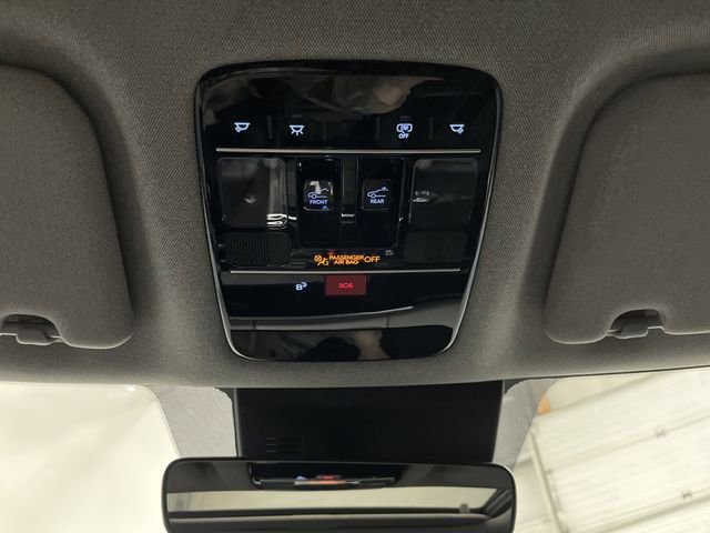 Used 2025 Hyundai Santa Fe Limited image 29