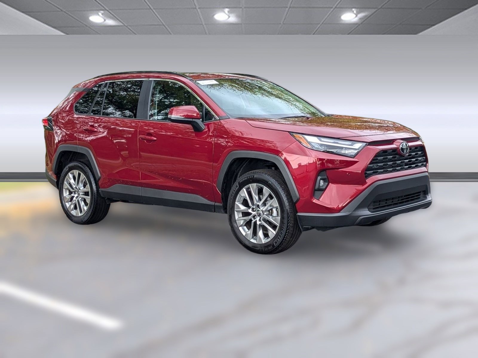 Used 2025 Toyota RAV4 XLE Premium image 7