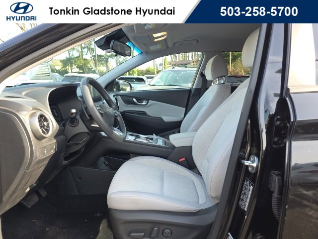 Certified 2023 Hyundai Kona SE w/ Cargo Package image 9