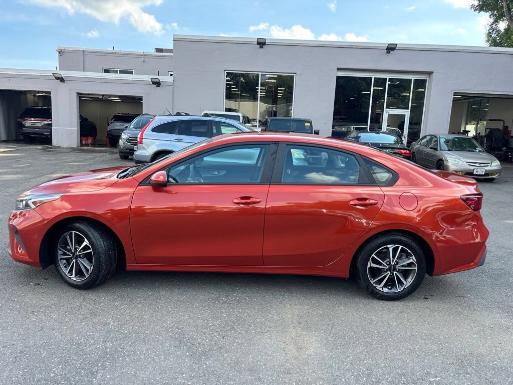 Used 2023 Kia Forte LXS FWD image 3
