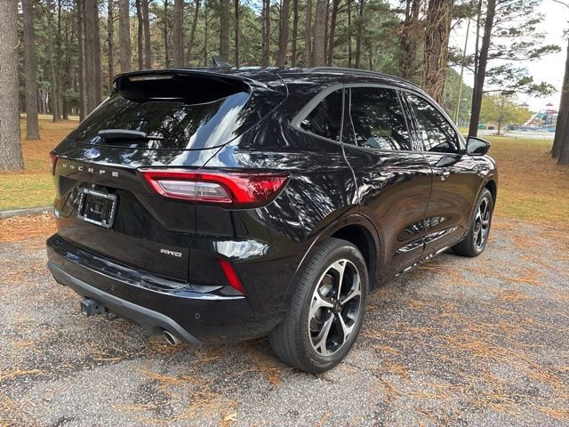 Used 2024 Ford Escape ST-Line Select w/ Tech Pack #2 image 3