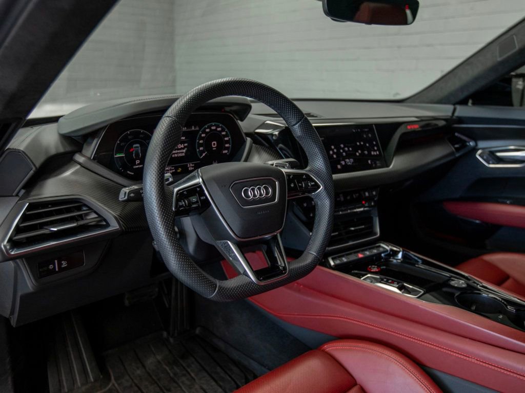 Used 2024 Audi e-tron GT Prestige AWD/4WD image 15