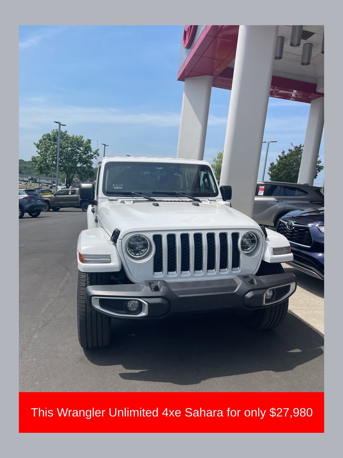 Used 2021 Jeep Wrangler Unlimited Sahara w/ Cold Weather Group AWD/4WD image 1