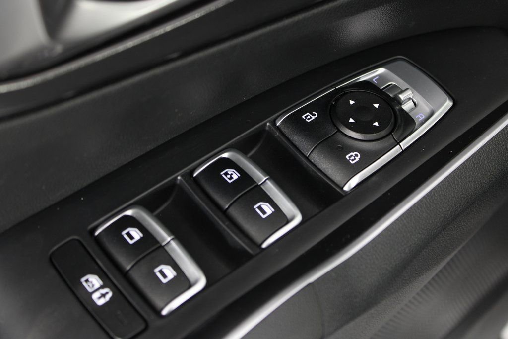 Used 2023 Kia Sorento LX image 19