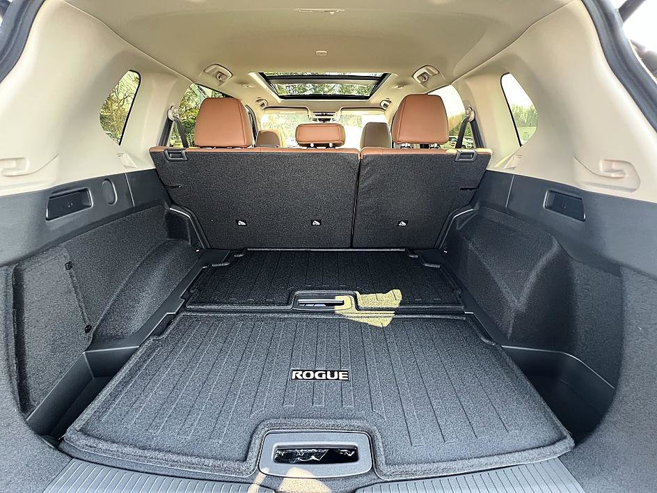 New 2026 Nissan Rogue Platinum image 32