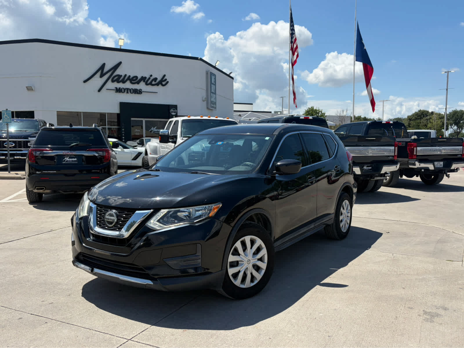 Used 2019 Nissan Rogue S AWD/4WD image 1