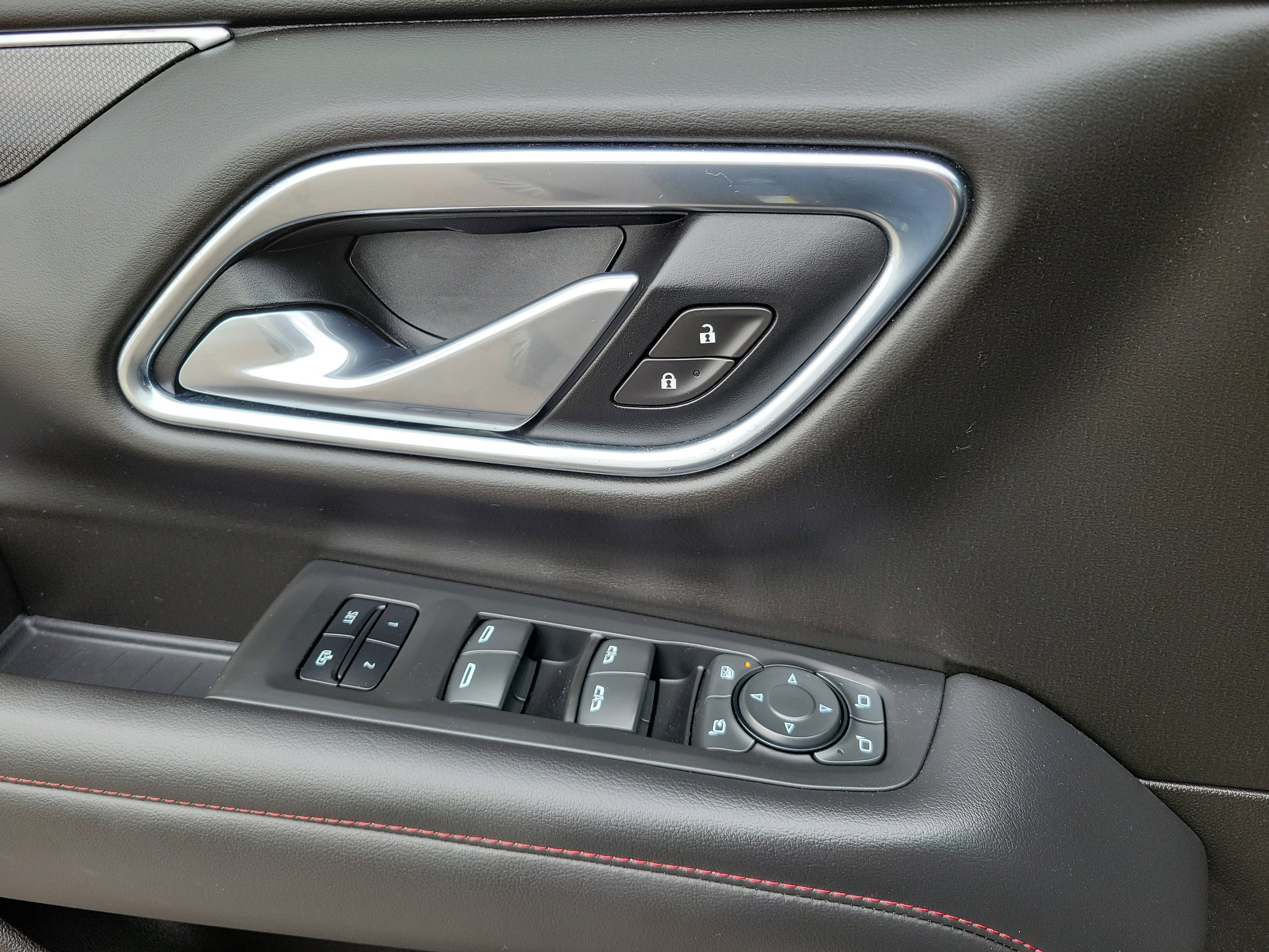 Used 2021 Chevrolet Tahoe RST w/ Luxury Package image 23