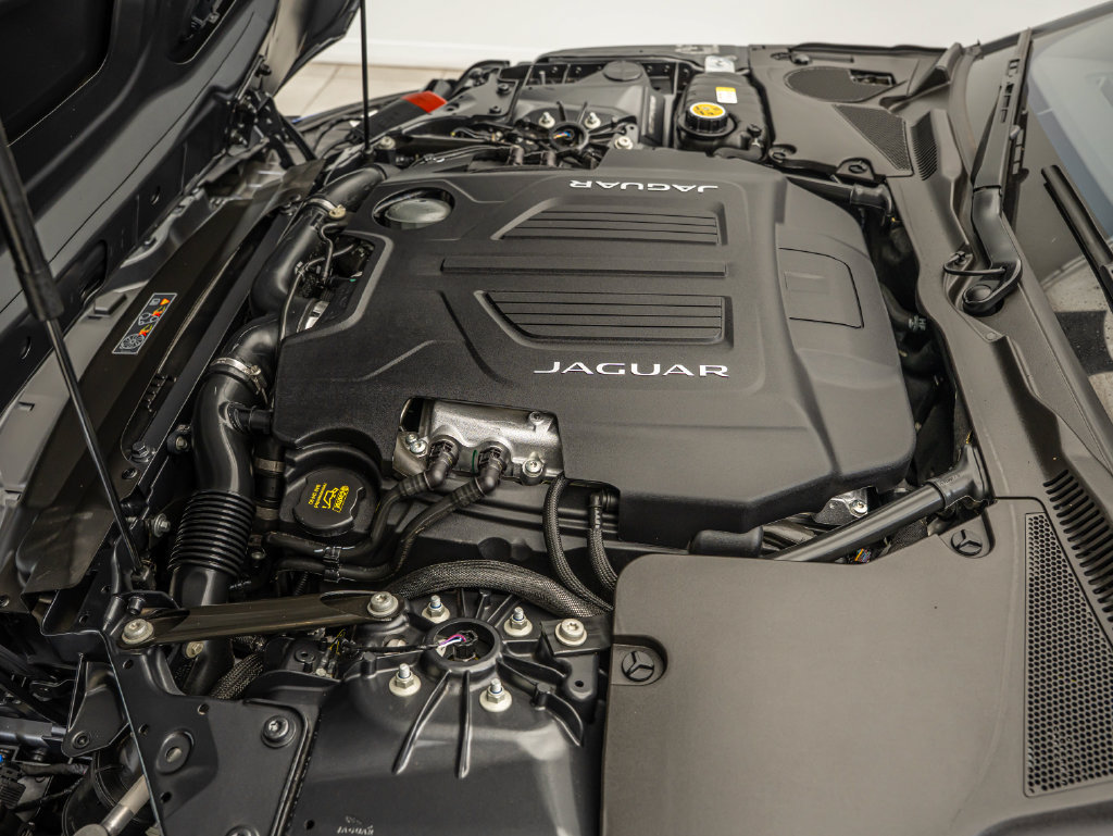 Used 2024 Jaguar F-TYPE R AWD/4WD image 48