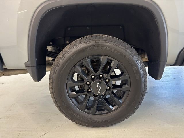 Used 2025 Chevrolet Silverado 3500 LTZ w/ LTZ Plus Package image 13