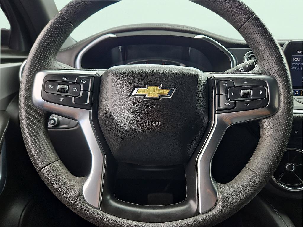 Used 2021 Chevrolet Blazer LT FWD image 17