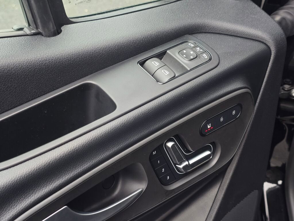 New 2025 Mercedes-Benz Sprinter 2500 image 23