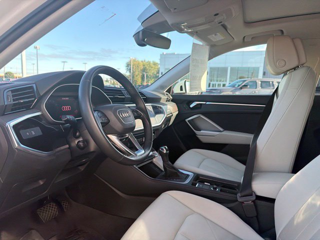 Used 2023 Audi Q3 2.0T Premium w/ Convenience Package AWD/4WD image 17